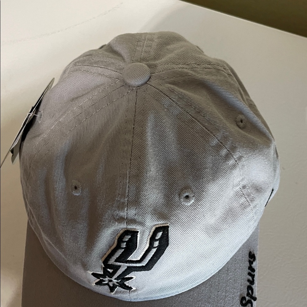 Zephyr Women's Gray Spurs NBA Basketball Cap. NWT. One Size. - Picture 2 of 11